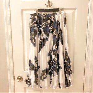 NWT Banana Republic Midi Pleated Floral Skirt 4